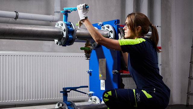 service campaign 640x360